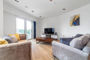 Stylish central 2BDR flat, comm garden I Smarthost